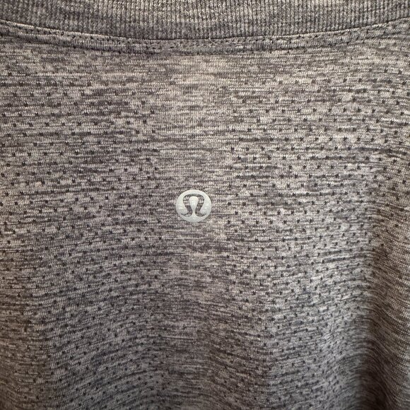lululemon Swiftly Relaxed Long-Sleeve Shirt, Gray, Size 16 - Picture 3 of 3